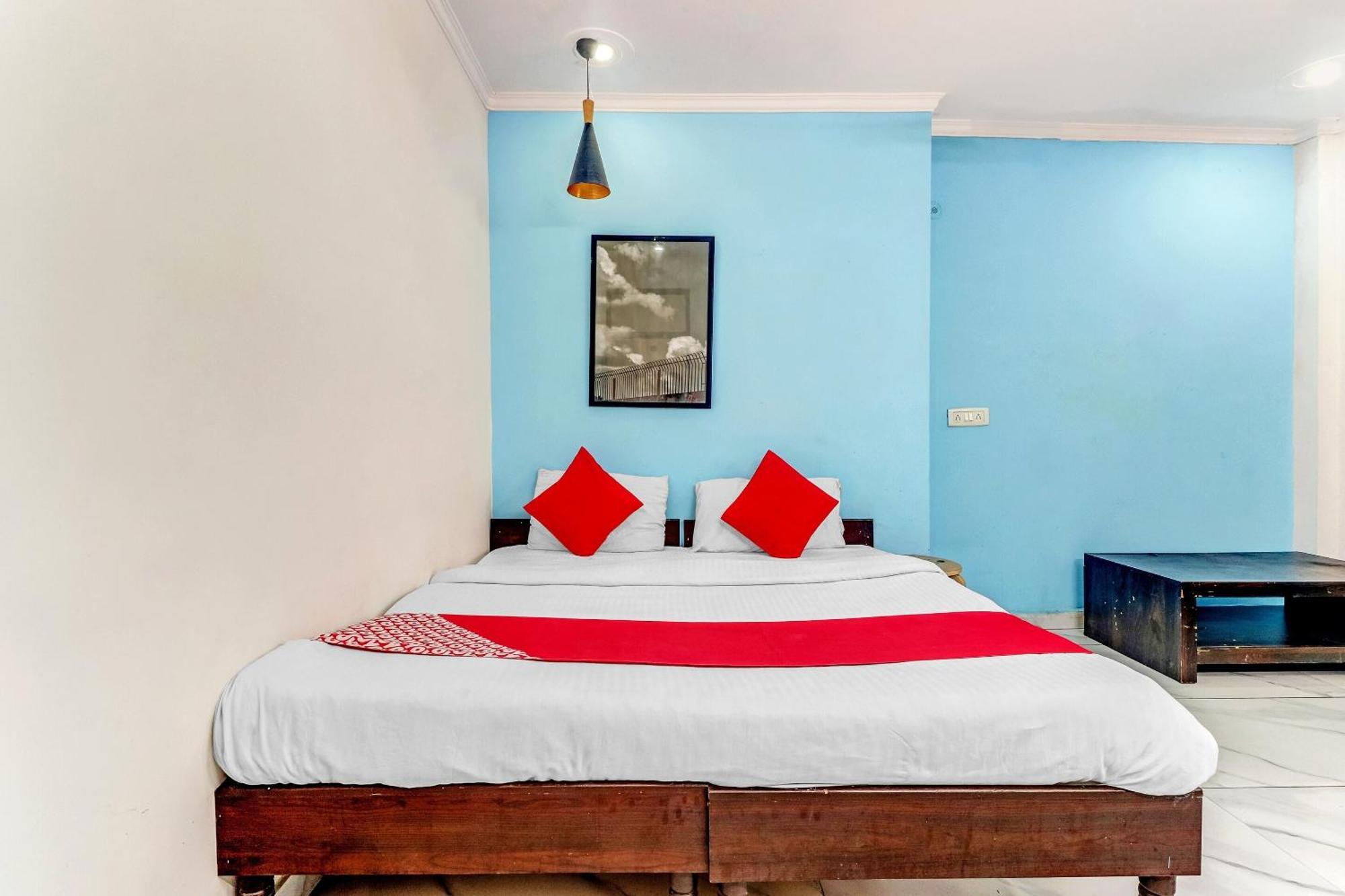 Hotel O Cozy Stay Dillí Exteriér fotografie