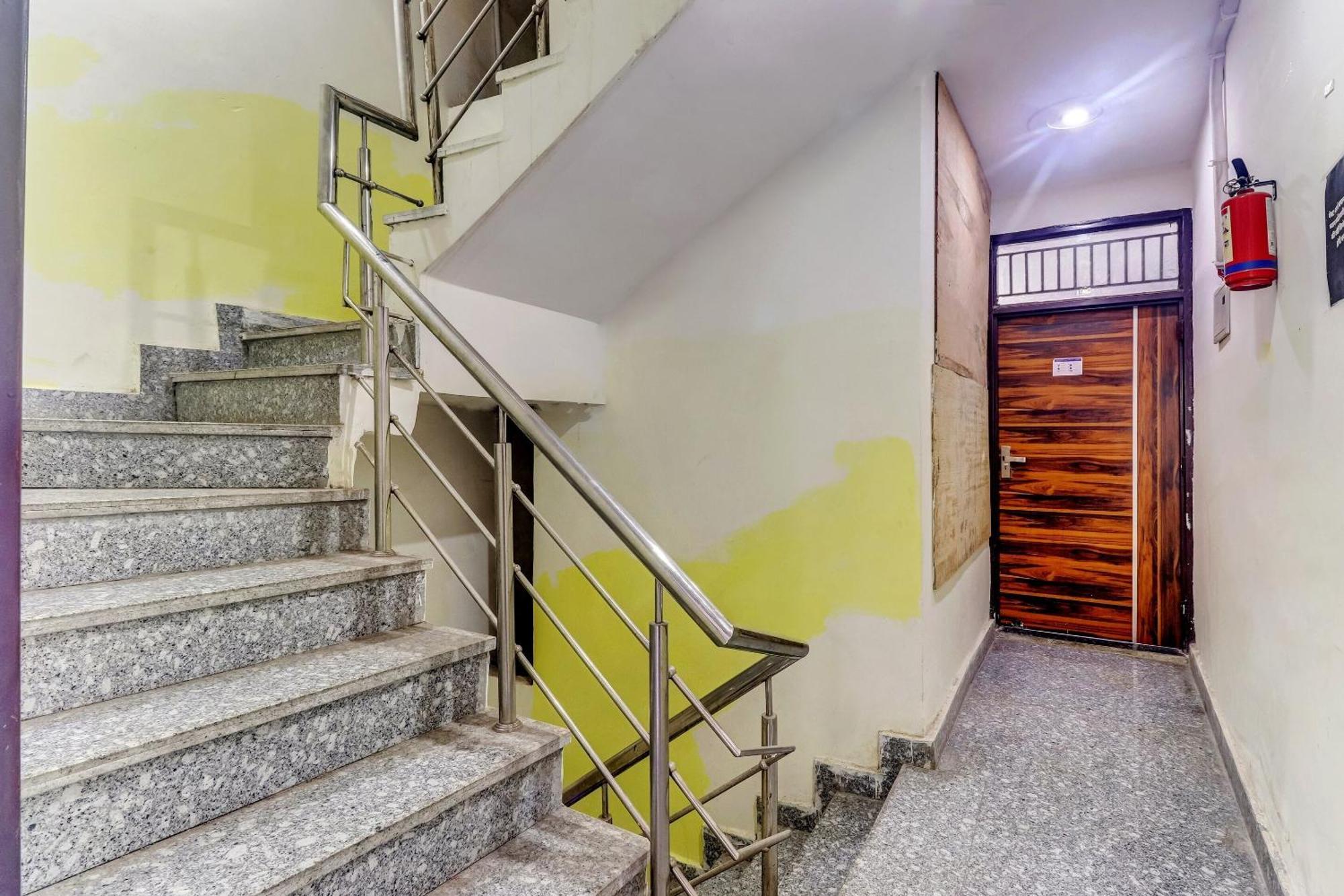 Hotel O Cozy Stay Dillí Exteriér fotografie