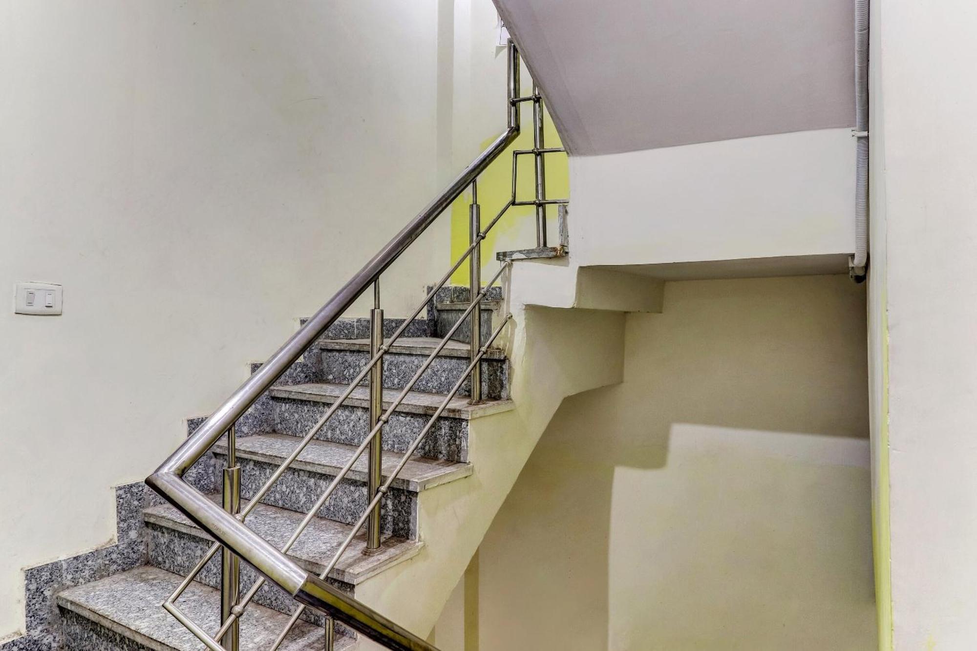 Hotel O Cozy Stay Dillí Exteriér fotografie